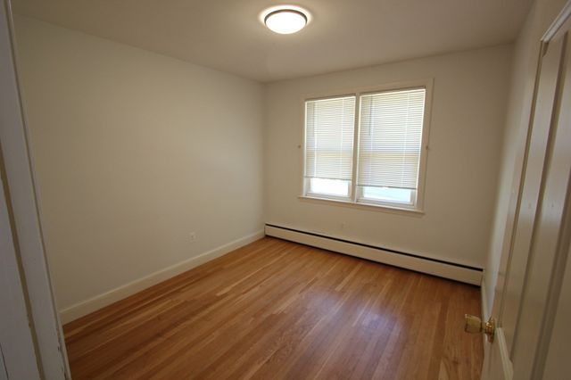 163 Farm St 1, Millis, MA 02054