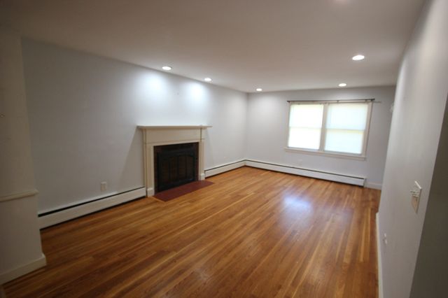 163 Farm St 1, Millis, MA 02054