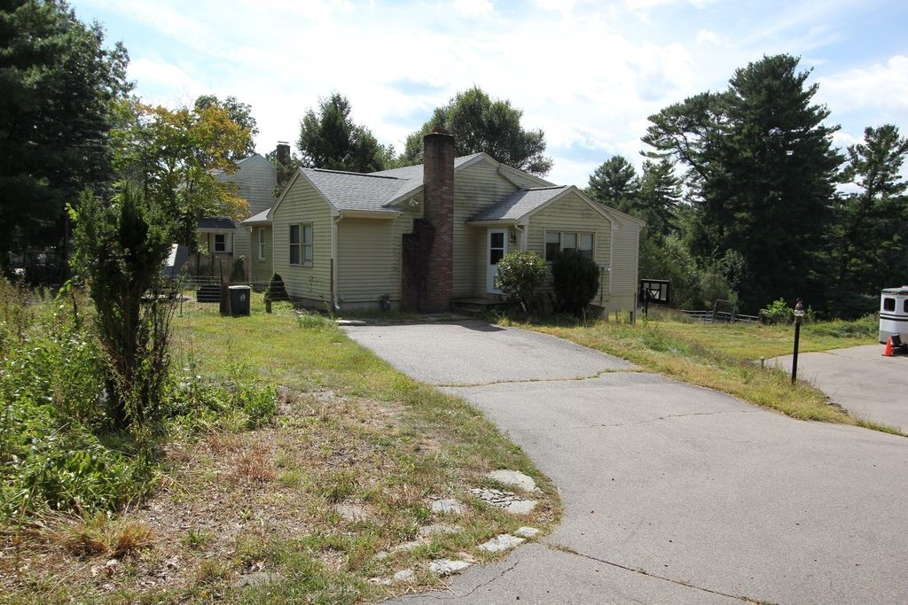 163 Farm St 1, Millis, MA 02054