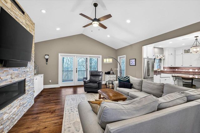 3167 Woodhill Circle, Verona, WI 53593