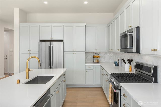 7316 61st Place NE, Marysville, WA 98270