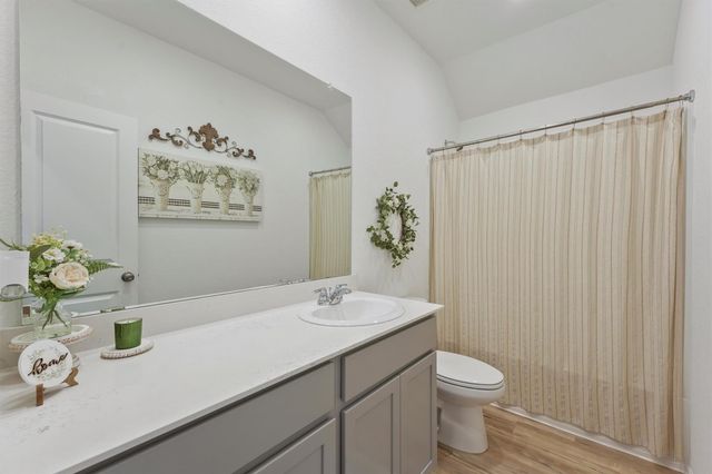 9310 Pavonia Fawn Drive, Baytown, TX 77521