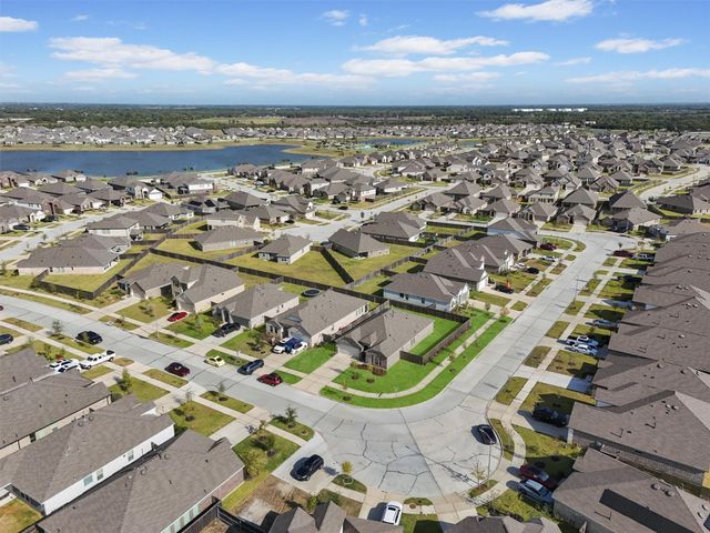 9310 Pavonia Fawn Drive, Baytown, TX 77521