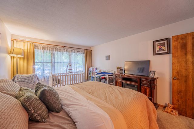 333 Green Oak Drive 333 Green Oak Drive, Troy, OH 45373