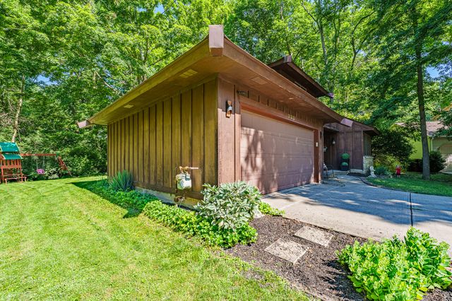 333 Green Oak Drive 333 Green Oak Drive, Troy, OH 45373