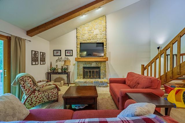 333 Green Oak Drive 333 Green Oak Drive, Troy, OH 45373
