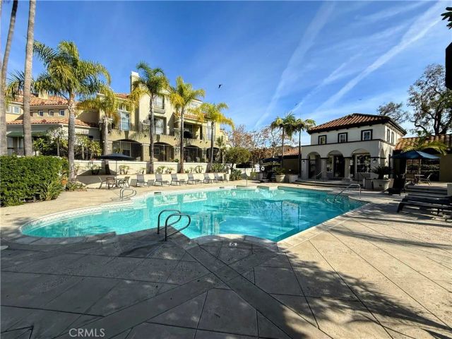 37 Via Barcelona, Rancho Santa Margarita, CA 92688