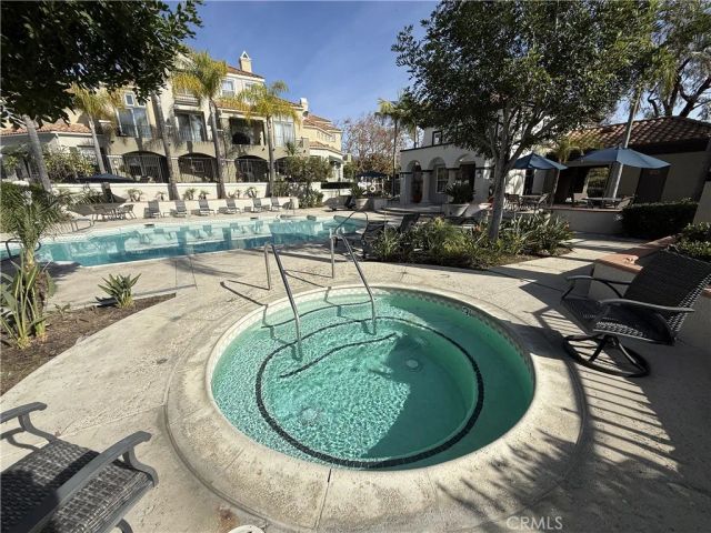 37 Via Barcelona, Rancho Santa Margarita, CA 92688