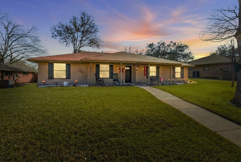 1712 Westridge Drive, Plano, TX 75075