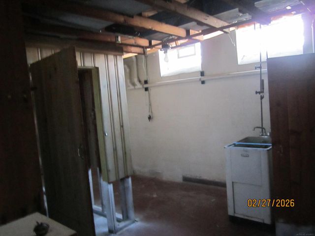 22623 Barton Street, St Clair Shores, MI 48081