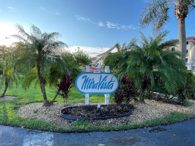 481 Quail Forest BLVD # B302, Naples, FL 34105