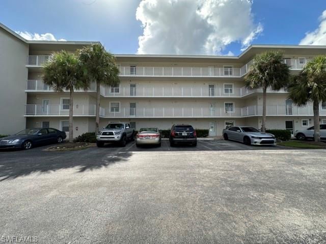 481 Quail Forest BLVD # B302, Naples, FL 34105