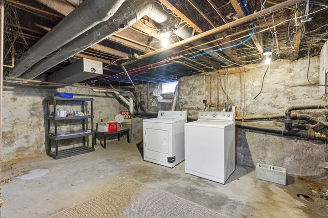 19 E Mithoff Street, Columbus, OH 43206