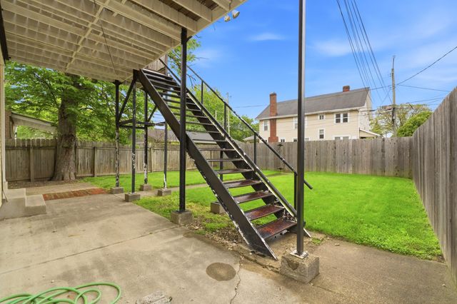 19 E Mithoff Street, Columbus, OH 43206