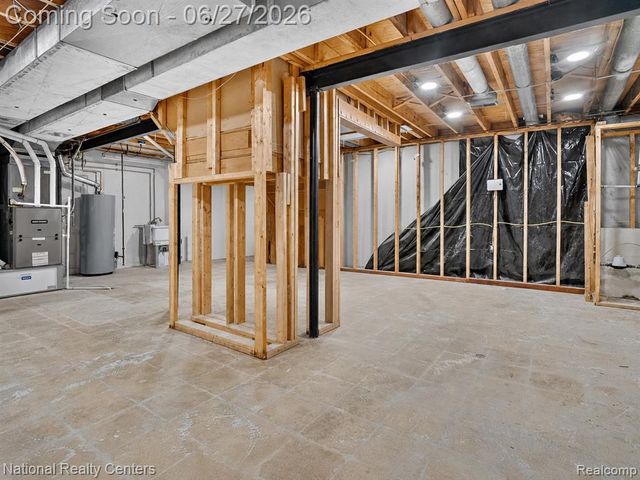 19682 Stamford Drive, Livonia, MI 48152
