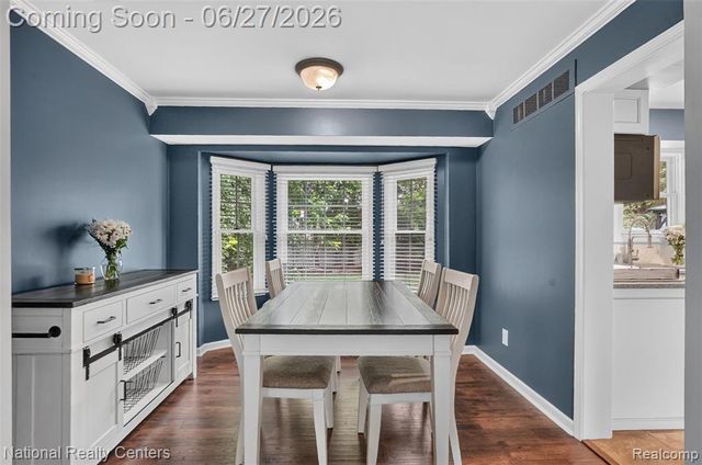 19682 Stamford Drive, Livonia, MI 48152
