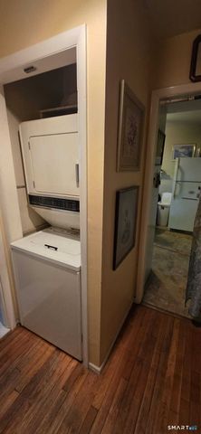 239 Cherry Hill Drive 1A, Bridgeport, CT 06606