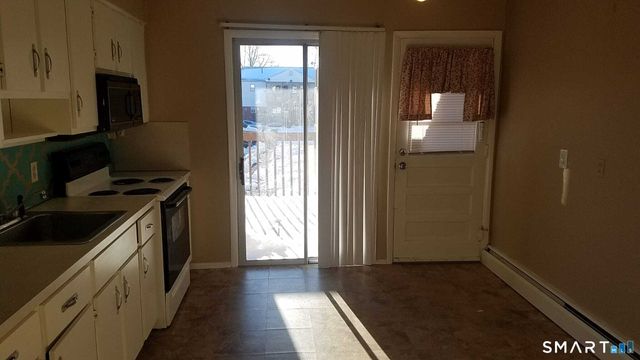 239 Cherry Hill Drive 1A, Bridgeport, CT 06606