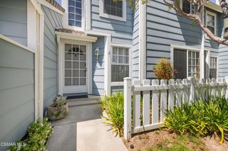 345 Jeremiah Drive E, Simi Valley, CA 93065