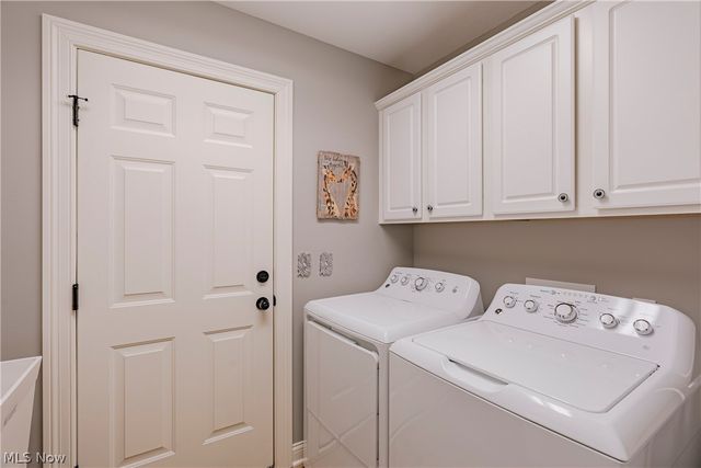 5423 Charleston Drive, Valley City, OH 44280