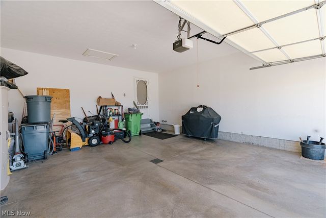 5423 Charleston Drive, Valley City, OH 44280