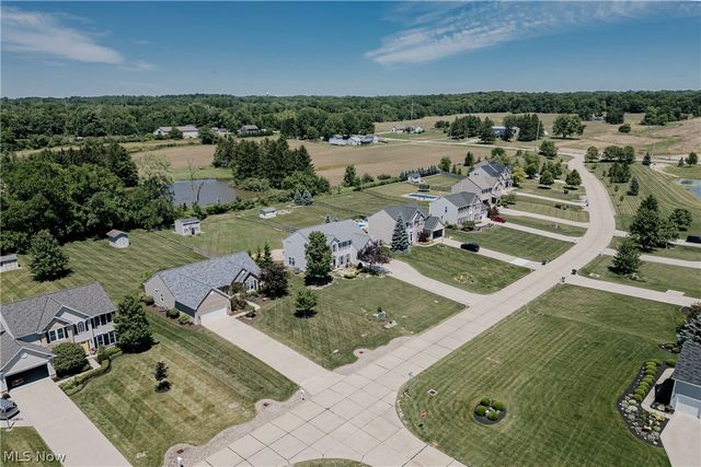 5423 Charleston Drive, Valley City, OH 44280