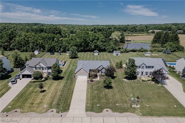5423 Charleston Drive, Valley City, OH 44280