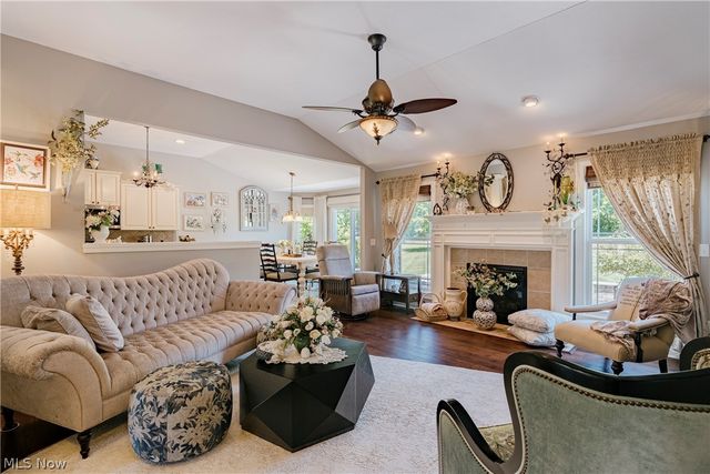 5423 Charleston Drive, Valley City, OH 44280