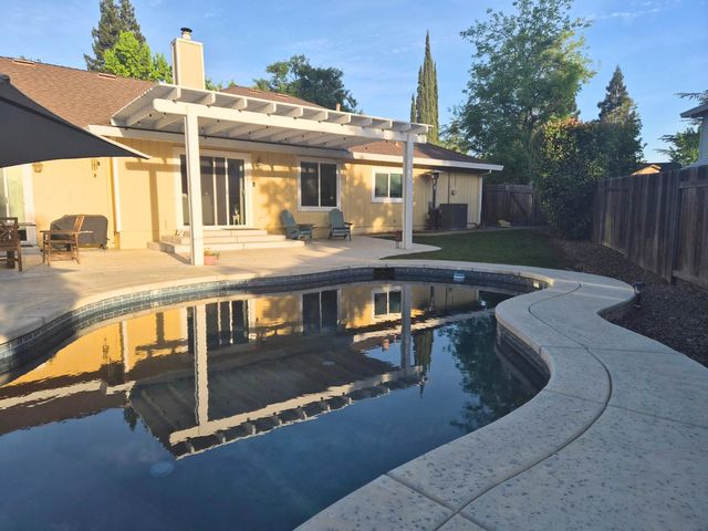 120 Puffer Way, Folsom, CA 95630