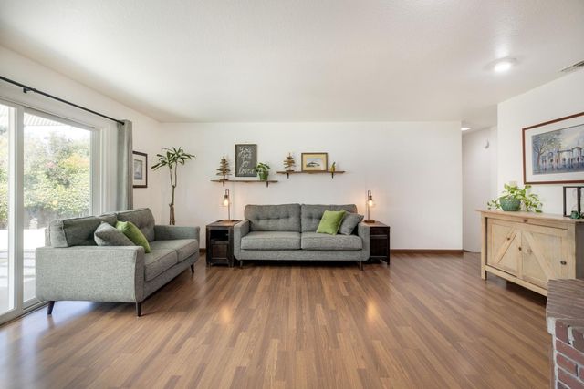 120 Puffer Way, Folsom, CA 95630