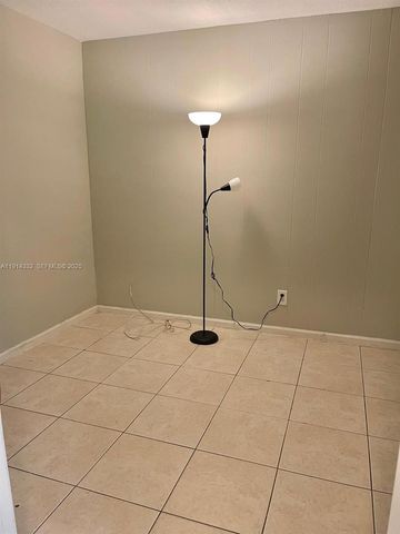 428 NW 16th Ave, Fort Lauderdale, FL 33311