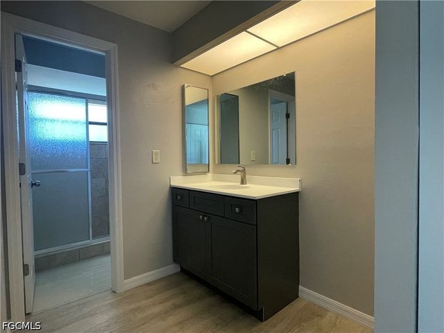 4003 SE 2nd AVE, Cape Coral, FL 33904