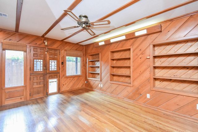 3107 Myatt Lane, El Campo, TX 77437