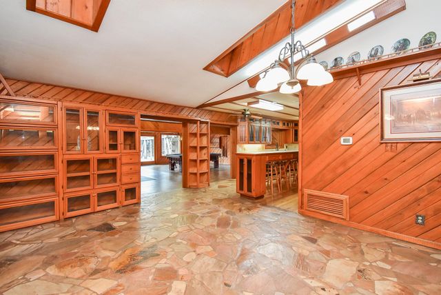 3107 Myatt Lane, El Campo, TX 77437