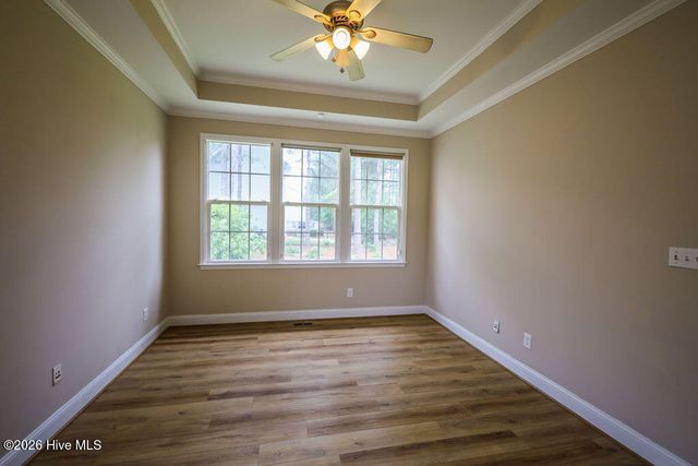 10 London Way, Spring Lake, NC 28390