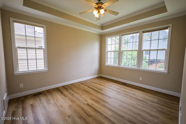 10 London Way, Spring Lake, NC 28390