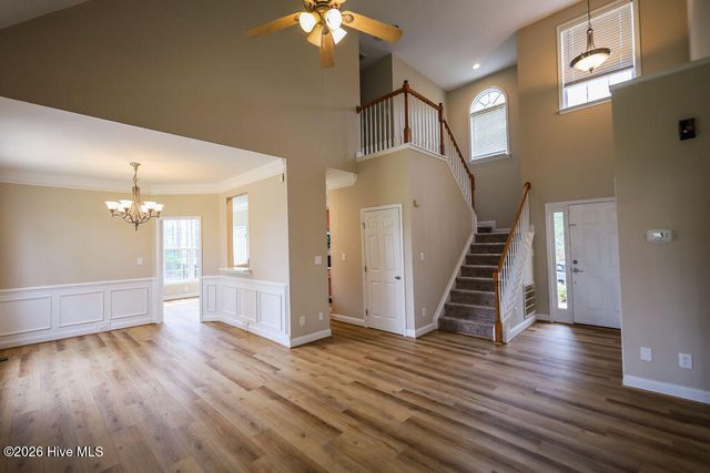 10 London Way, Spring Lake, NC 28390