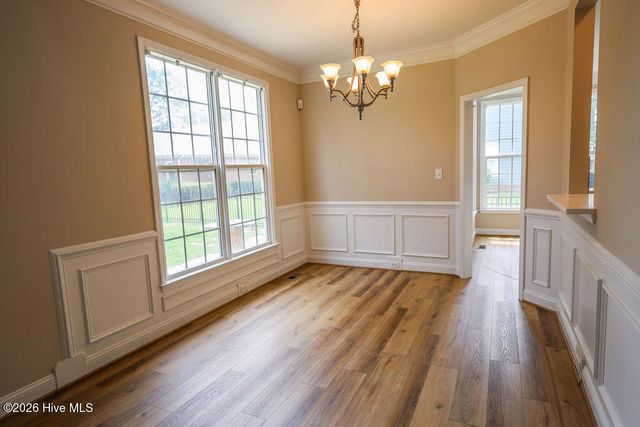 10 London Way, Spring Lake, NC 28390