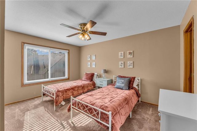 2218 Vail Way, Lawrence, KS 66047