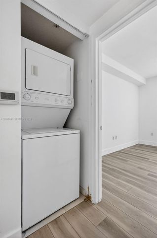 2775 NE 187th St 202, Aventura, FL 33180