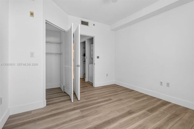 2775 NE 187th St 202, Aventura, FL 33180