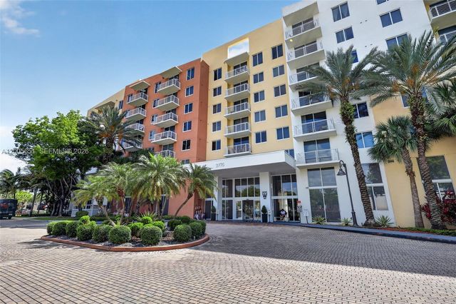 2775 NE 187th St 202, Aventura, FL 33180