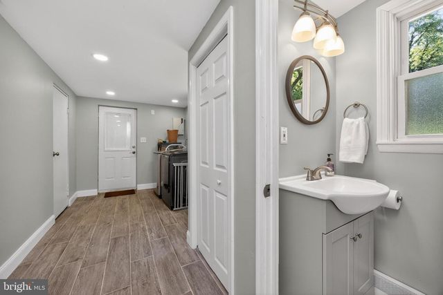 4317 MOUNT VERNON AVE, Brookhaven, PA 19015