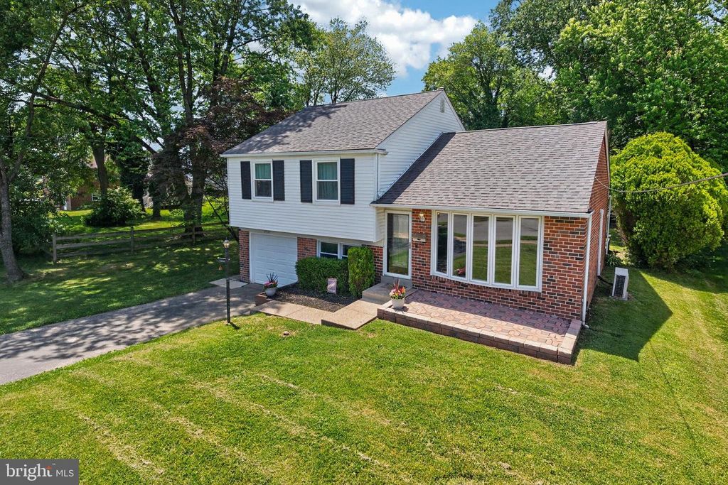 4317 MOUNT VERNON AVE, Brookhaven, PA 19015
