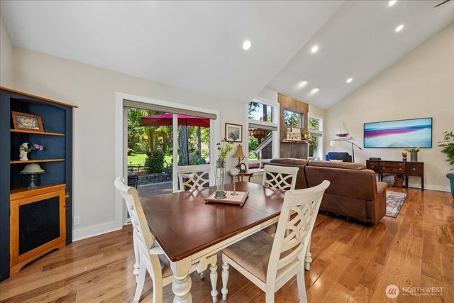 10804 Pioneer Drive, Anderson Island, WA 98303