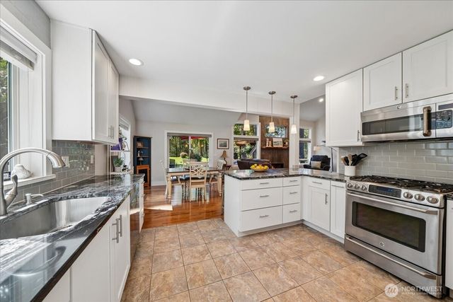 10804 Pioneer Drive, Anderson Island, WA 98303
