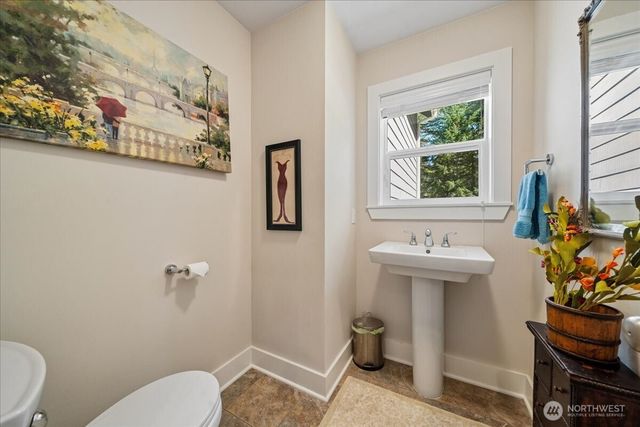 10804 Pioneer Drive, Anderson Island, WA 98303