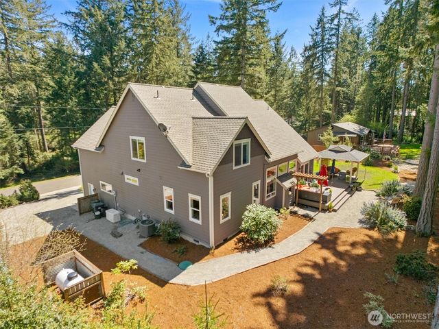 10804 Pioneer Drive, Anderson Island, WA 98303