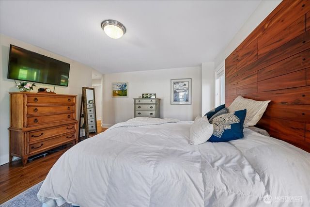 10804 Pioneer Drive, Anderson Island, WA 98303