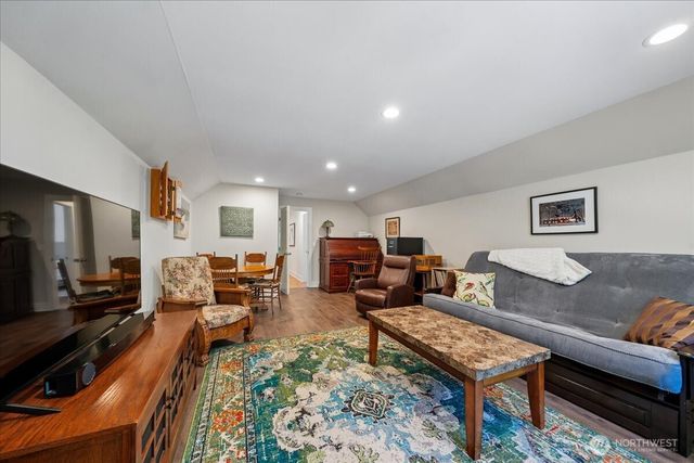 10804 Pioneer Drive, Anderson Island, WA 98303